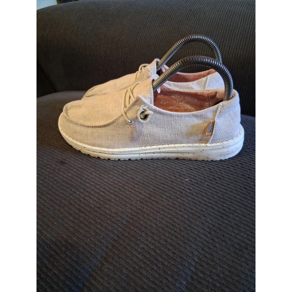 Hey Dude Wendy Chambray White‎ Nut Womens Size 7 Regular Flats Shoes